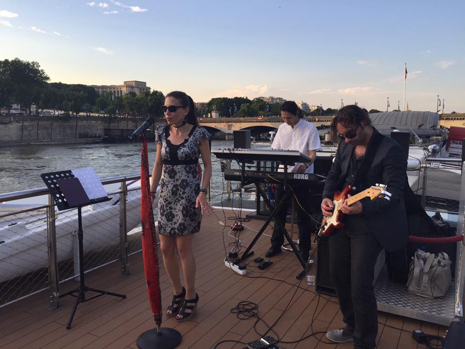 Soirée privée sur la Seine - Louer péniche Paris