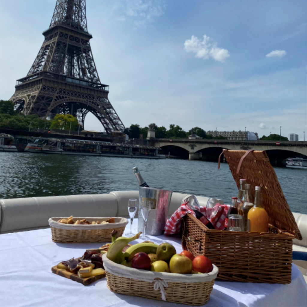 croisière parisienne tour eiffel