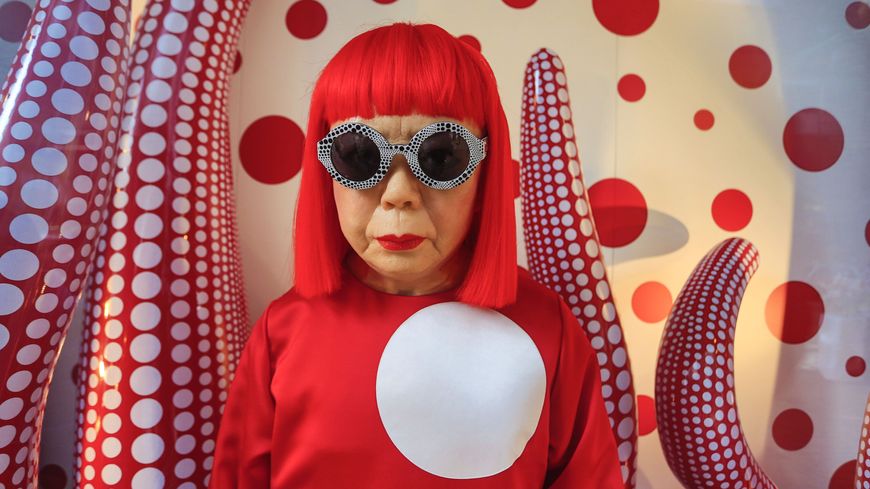 artiste japonaise yayoi kusama