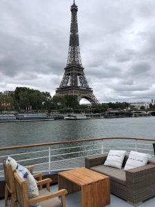 tour eiffel paris bateau