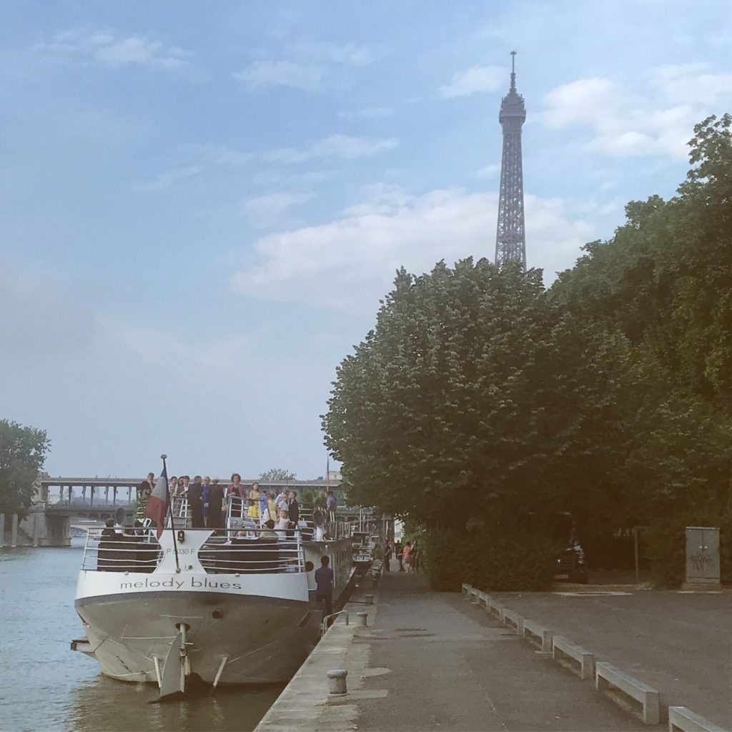 bateau privé sur la seine