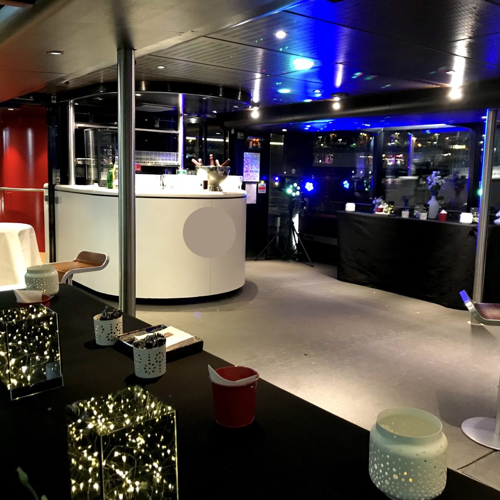 soirée événement bateau paris