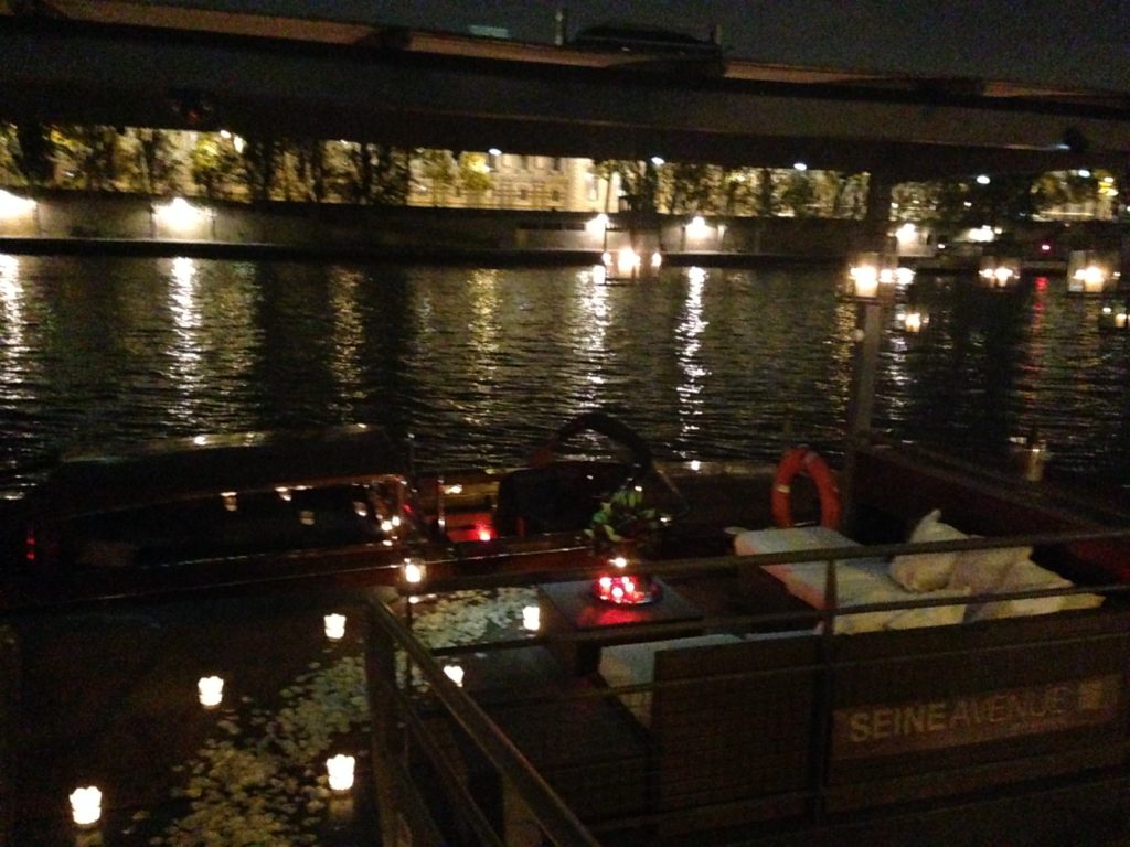 Mariage Bateau Paris-Péniche privée- Mariage sur la Seine