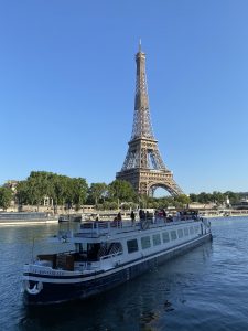 bateau tour eiffel