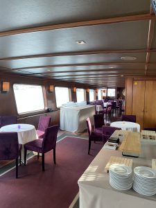 intérieur bateau bois