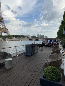 tour eiffel paris bateau