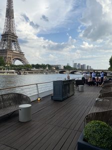 tour eiffel paris bateau
