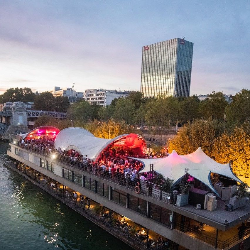 soirée événement bateau paris