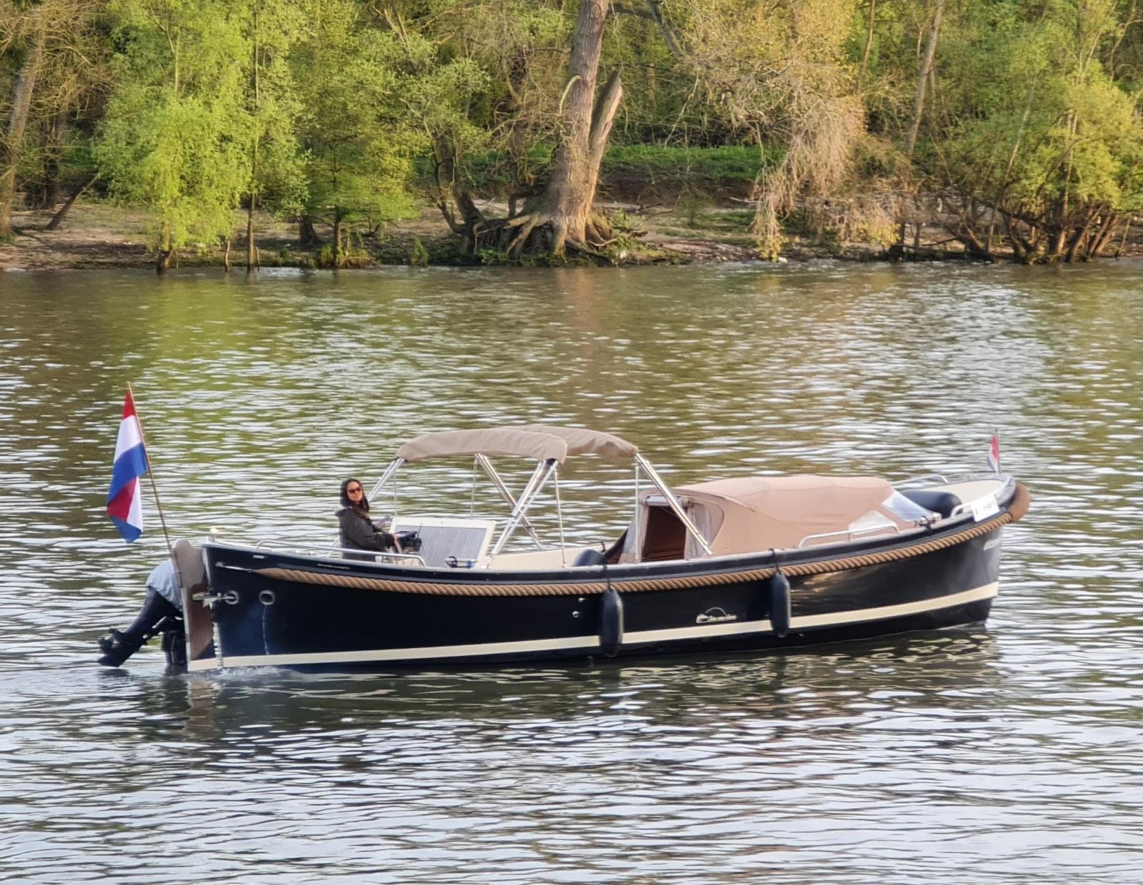 Vedette hollandaise croisière seine