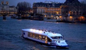 soirée événement bateau paris